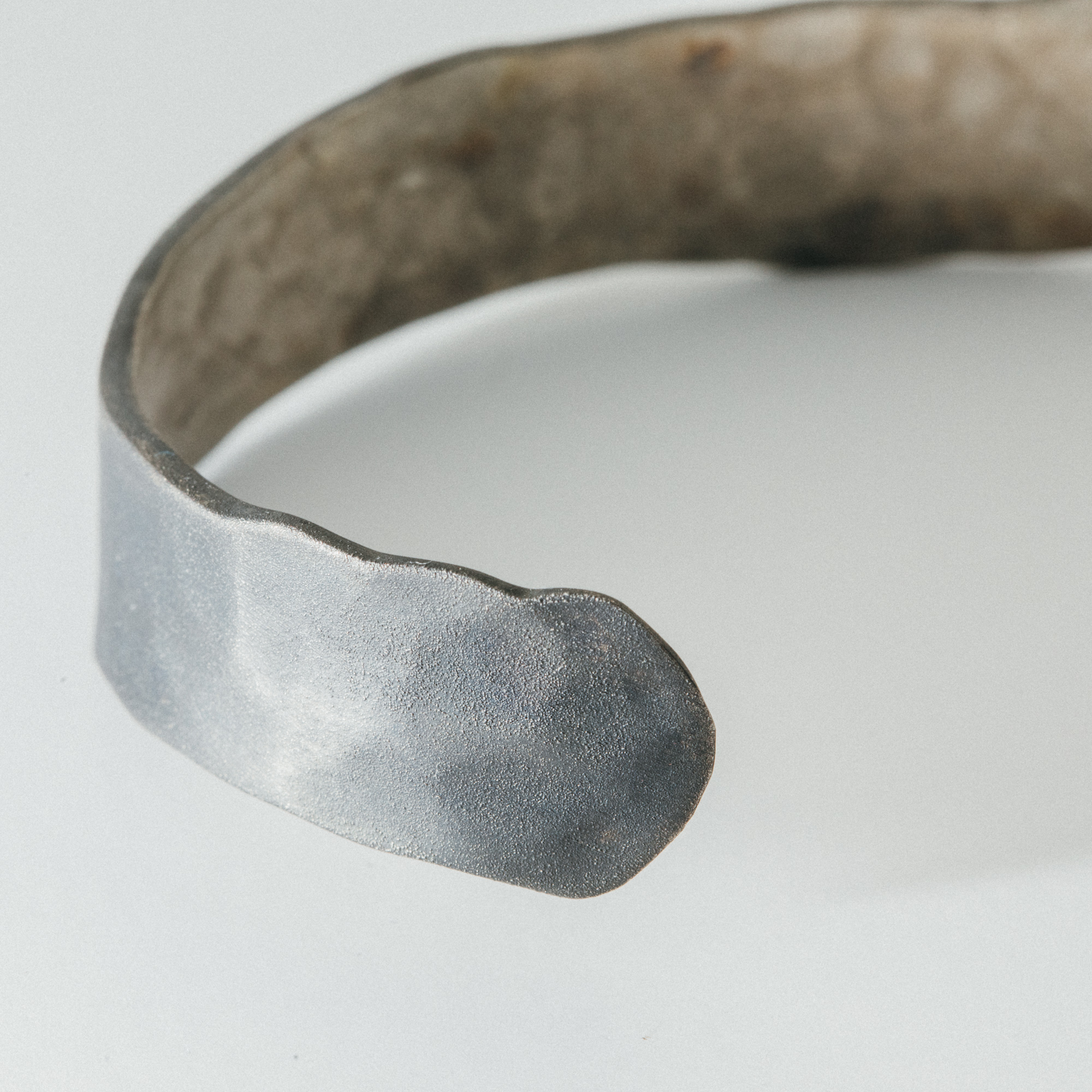 Hammered Sterling Silver Handmade Cuff Bracelet, Minimalist Simple Shiny  Silver 1/4 inch Wide, 6 1/2 long, Thick and Solid, Gift for Her